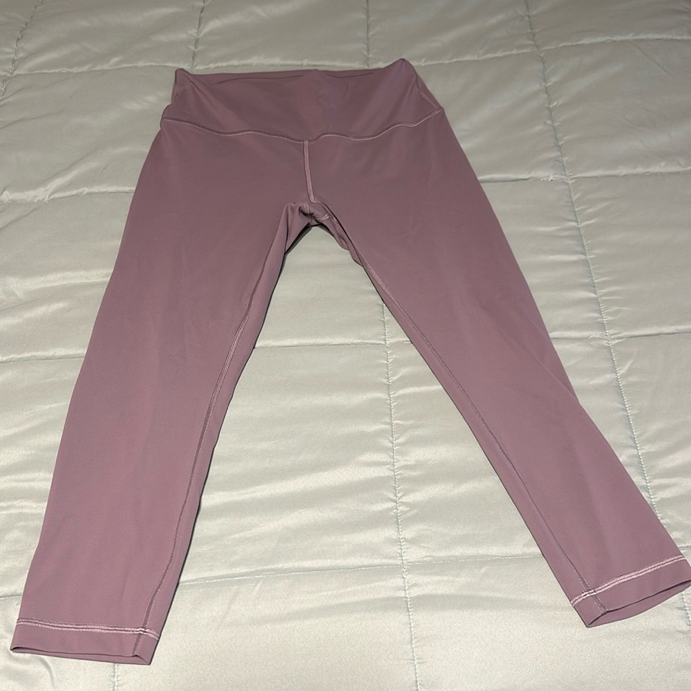 Lululemon Wunder Train legging, Size 12 23in, Violet Verbena